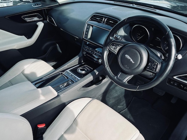 Used Jaguar F-Pace 2016 for sale - 76063907: Photo 15