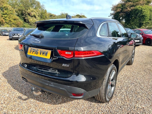 Used Jaguar F-Pace 2016 for sale - 76063907: Photo 5