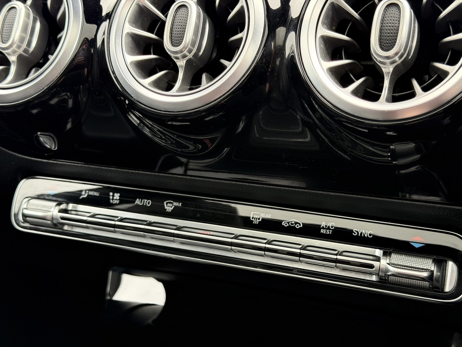 Used Mercedes-Benz CLA 2020 for sale - 77629075: Photo 28