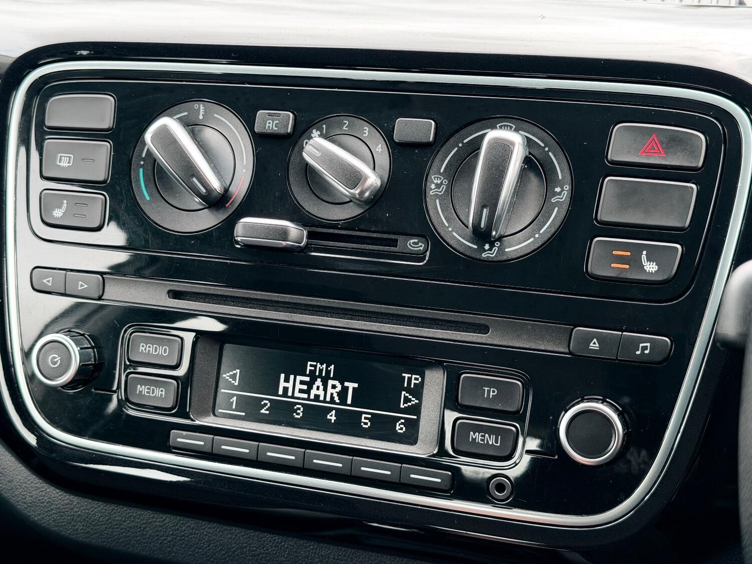 Used Volkswagen up! 2012 for sale - 76716175: Photo 18