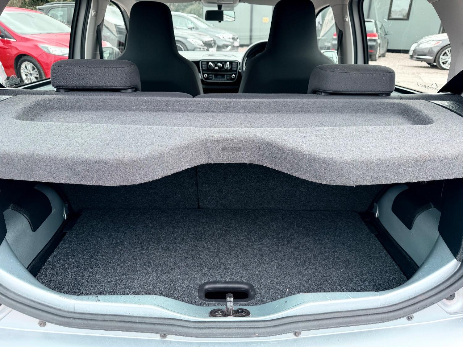 Used Volkswagen up! 2012 for sale - 76716175: Photo 26