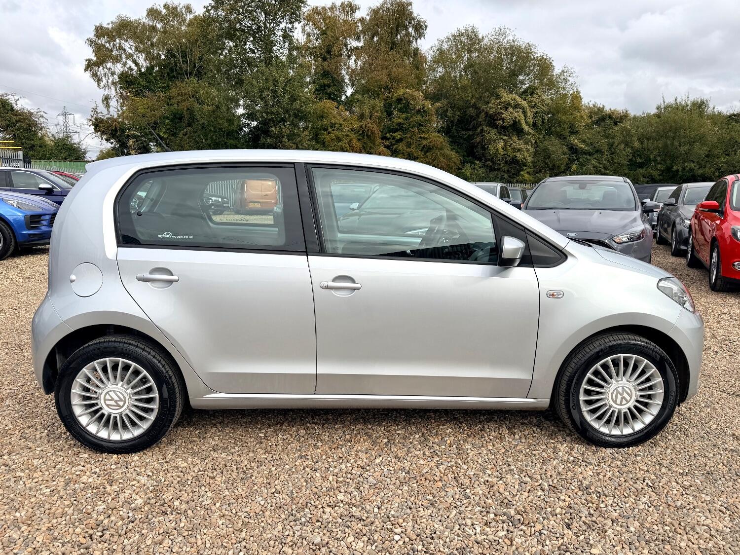 Used Volkswagen up! 2012 for sale - 76716175: Photo 3