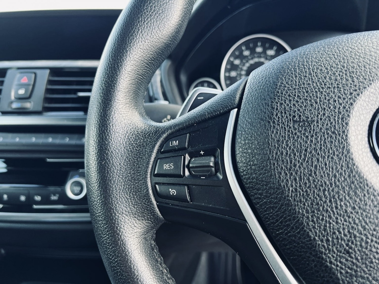 Used BMW 4 Series 2014 for sale - 76855423: Photo 32