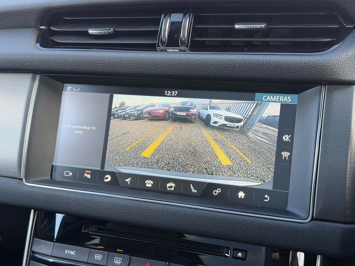 Used Jaguar XF 2018 for sale - 77398370: Photo 24