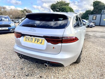 Used Jaguar XF 2018 for sale - 77398370: Photo