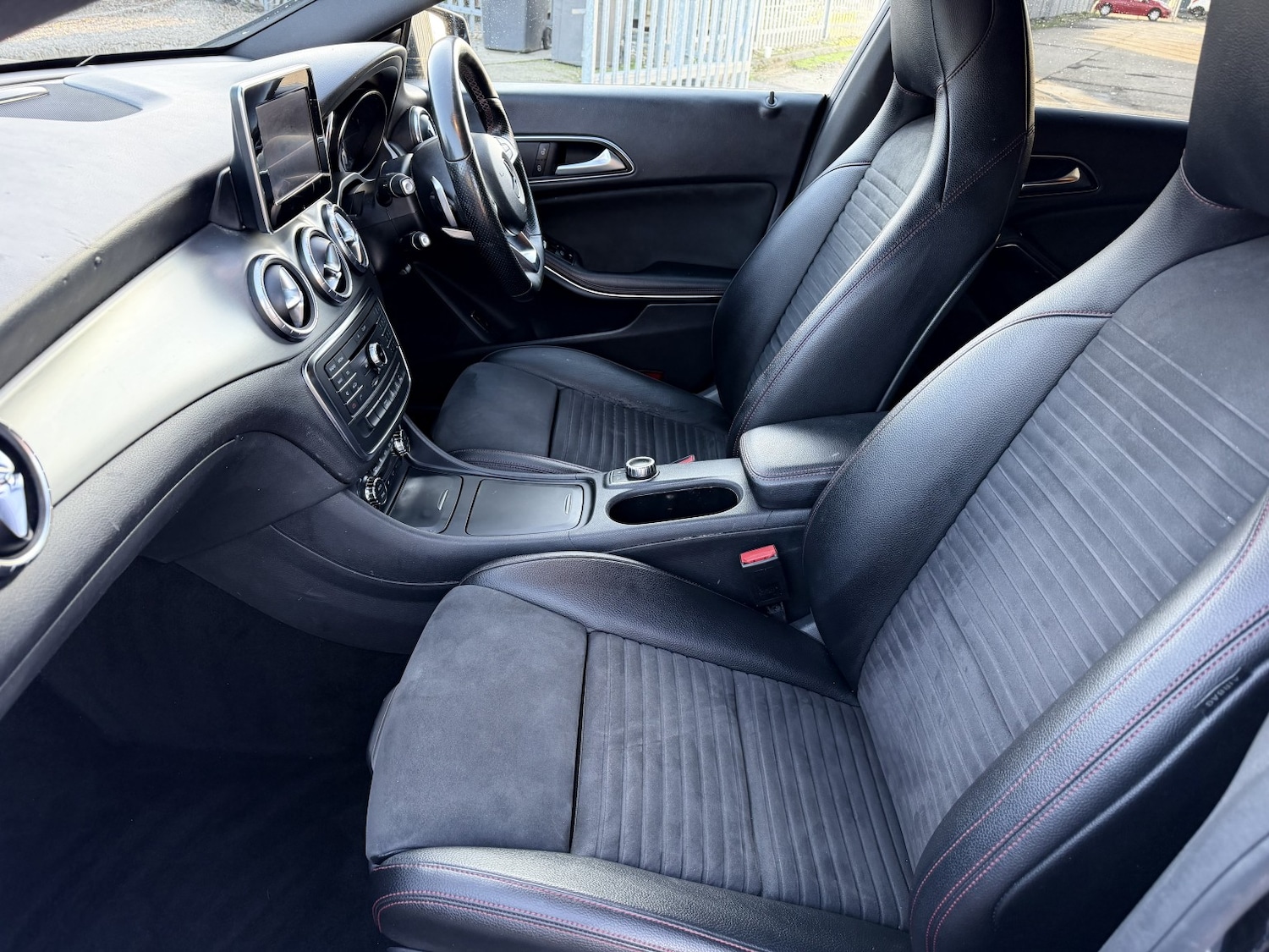 Used Mercedes-Benz CLA 2015 for sale - 76716152: Photo 16