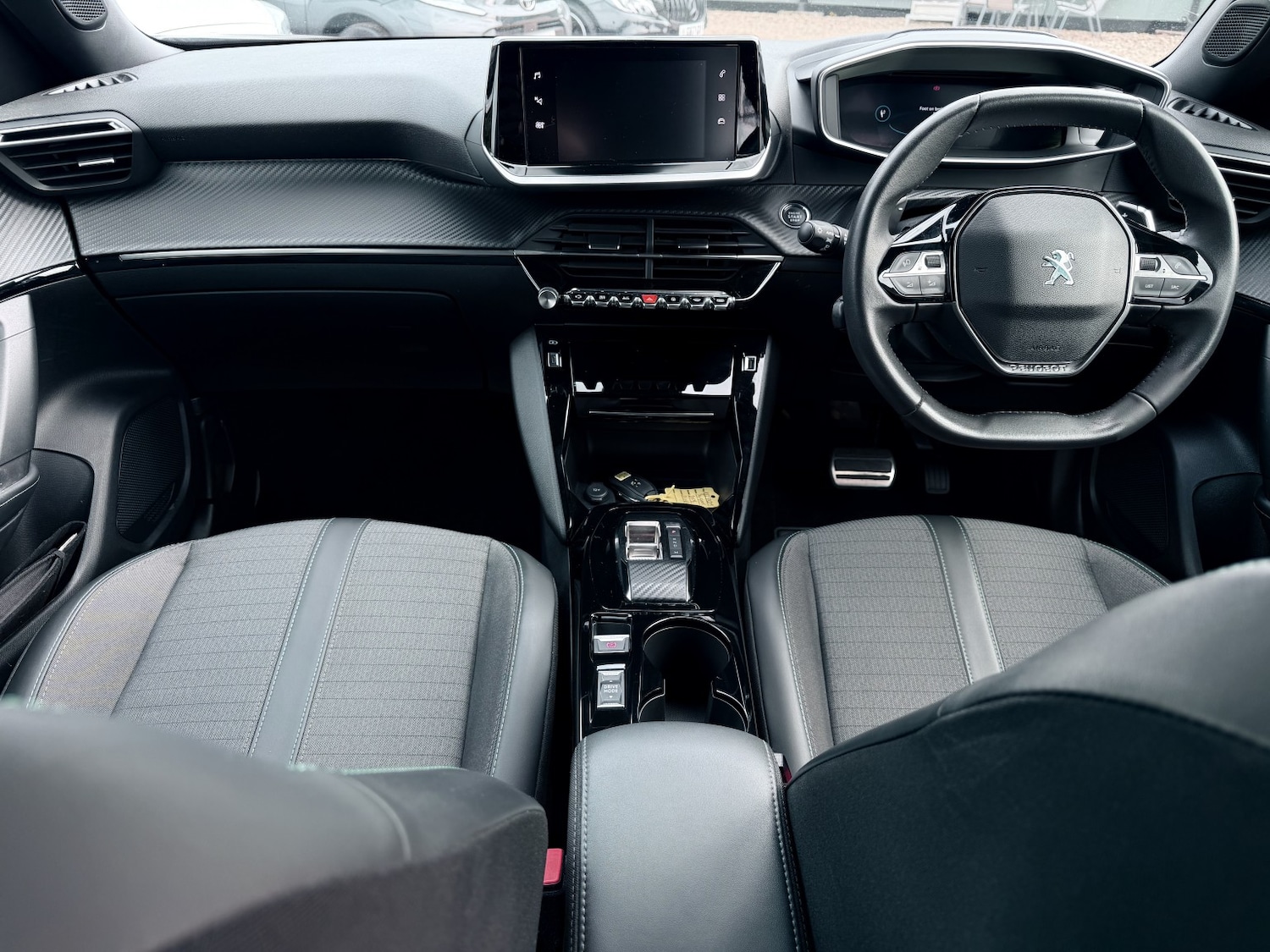 Used Peugeot 2008 2023 for sale - 76716154: Photo 3