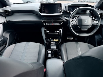 Used Peugeot 2008 2023 for sale - 76716154: Photo