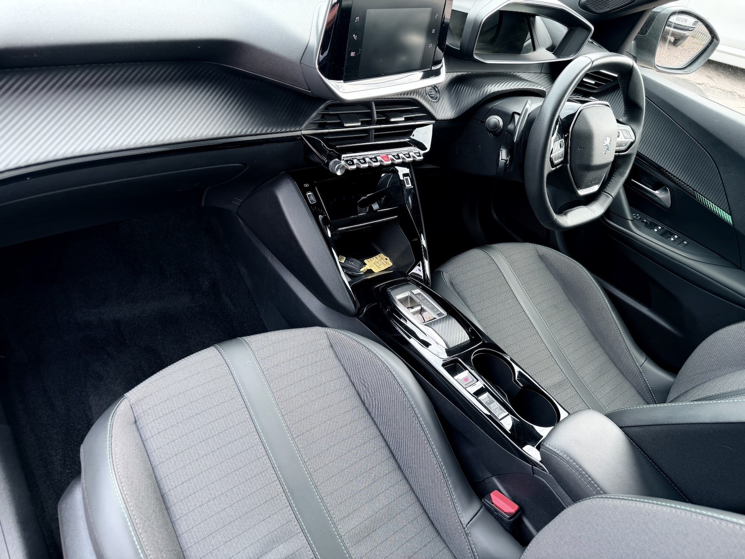 Used Peugeot 2008 2023 for sale - 76716154: Photo 4