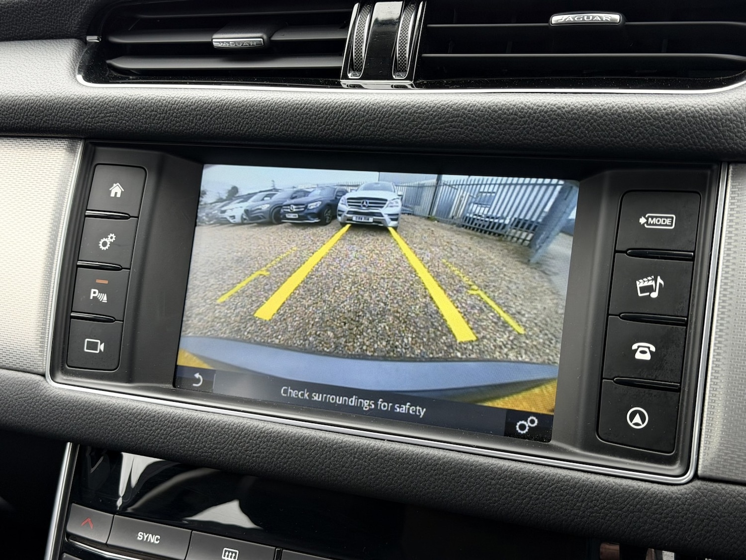 Used Jaguar XF 2017 for sale - 78062245: Photo 17