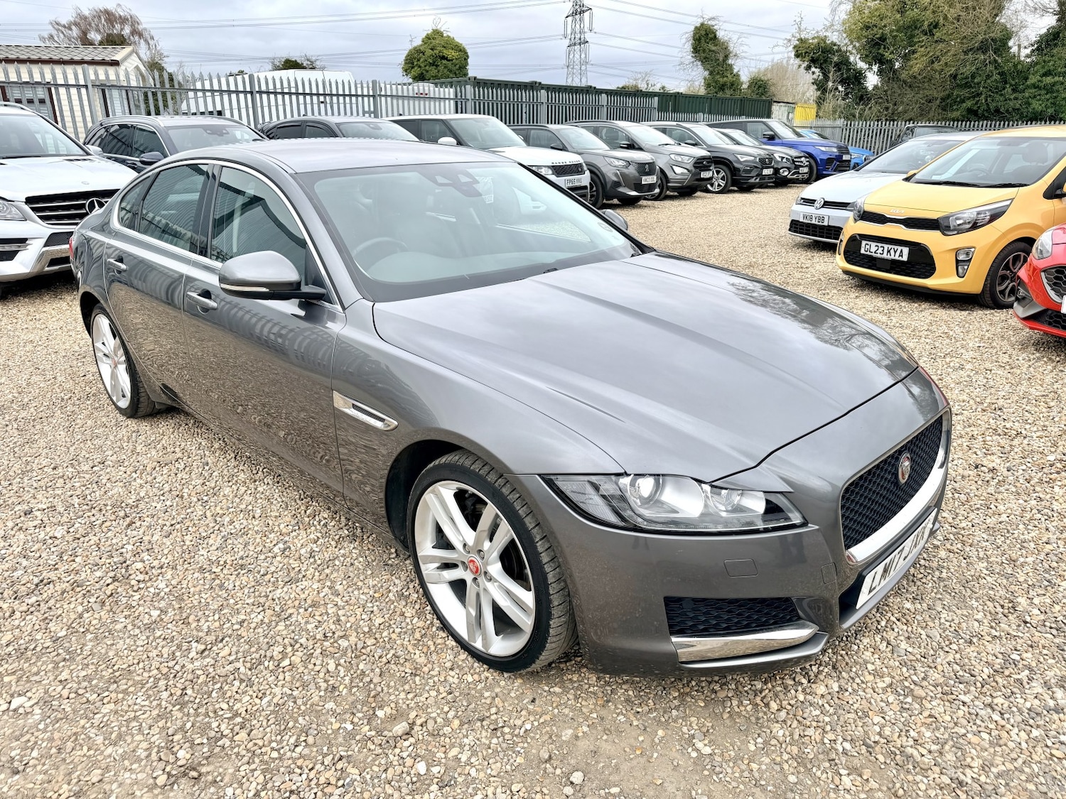 Used Jaguar XF 2017 for sale - 78062245: Photo 2