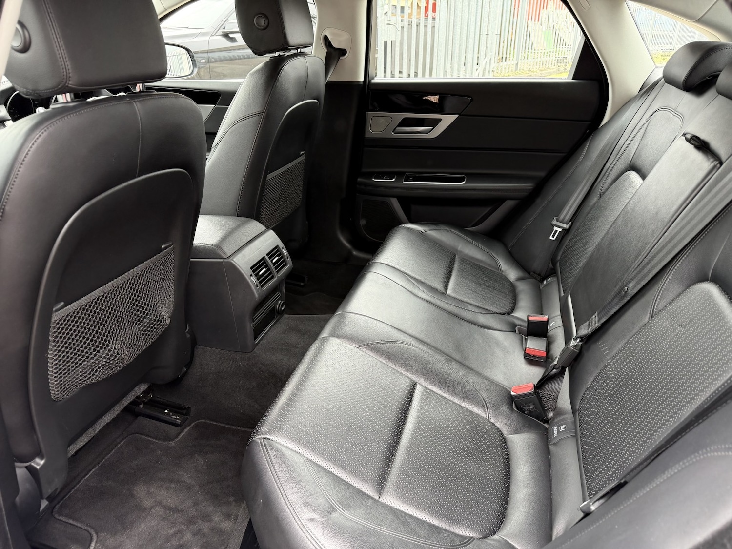 Used Jaguar XF 2017 for sale - 78062245: Photo 28