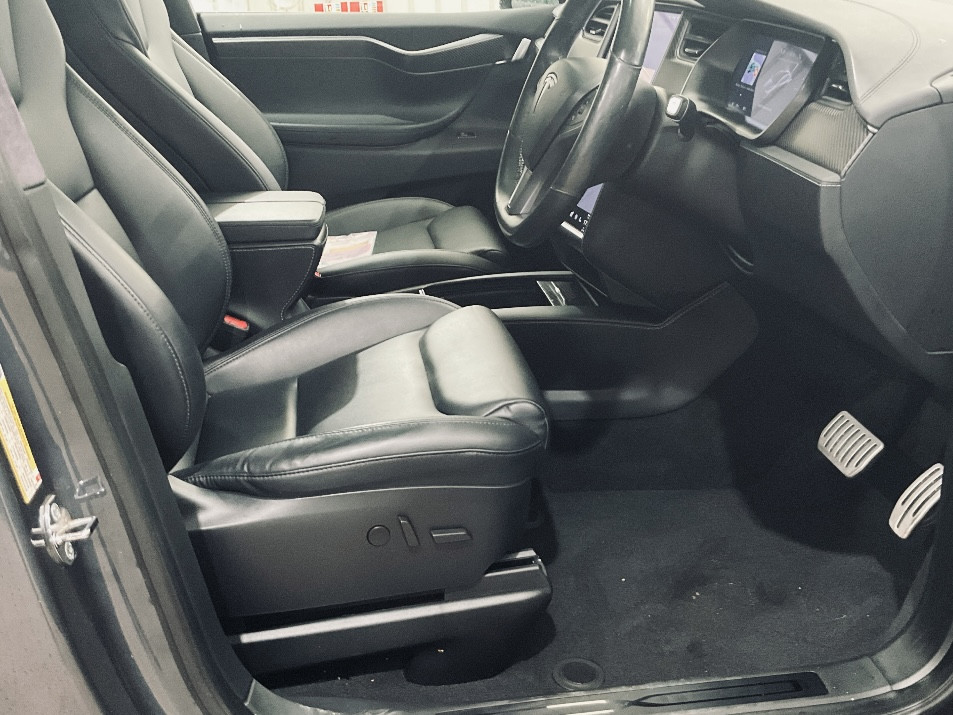 Used Tesla Model X 2020 for sale - 76035572: Photo 10