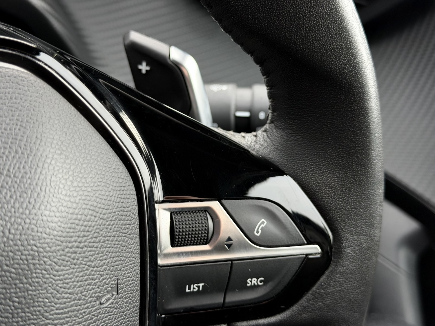 Used Peugeot 2008 2023 for sale - 77113119: Photo 28