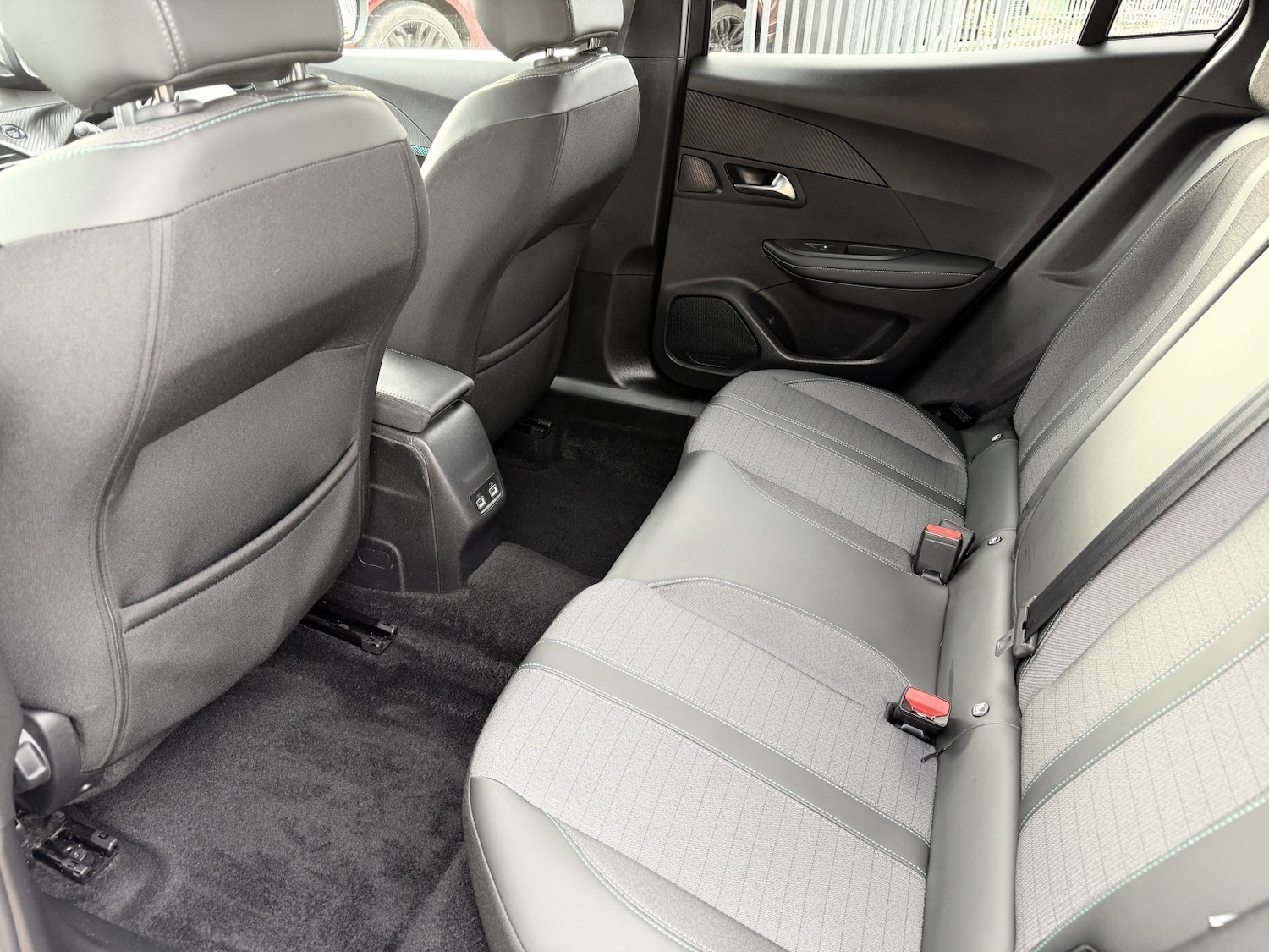 Used Peugeot 2008 2023 for sale - 77113119: Photo 33