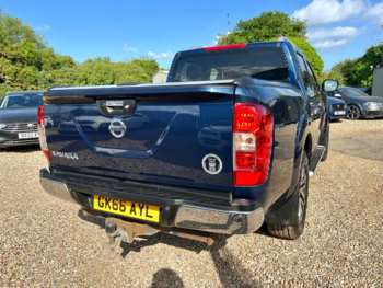 Used Nissan Navara 2016 for sale - 74697111: Photo