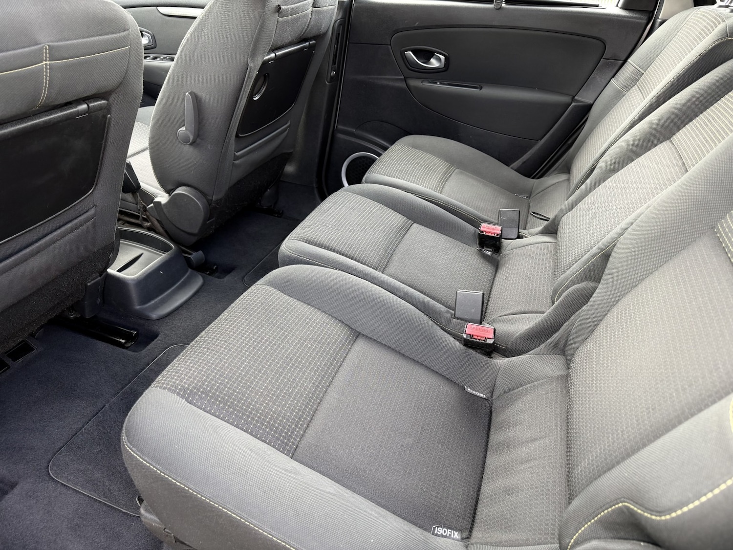 Used Renault Grand Scenic 2009 for sale - 77656173: Photo 19