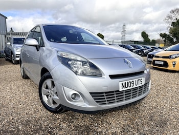 2009 - 1.5 dCi Dynamique 5-Door