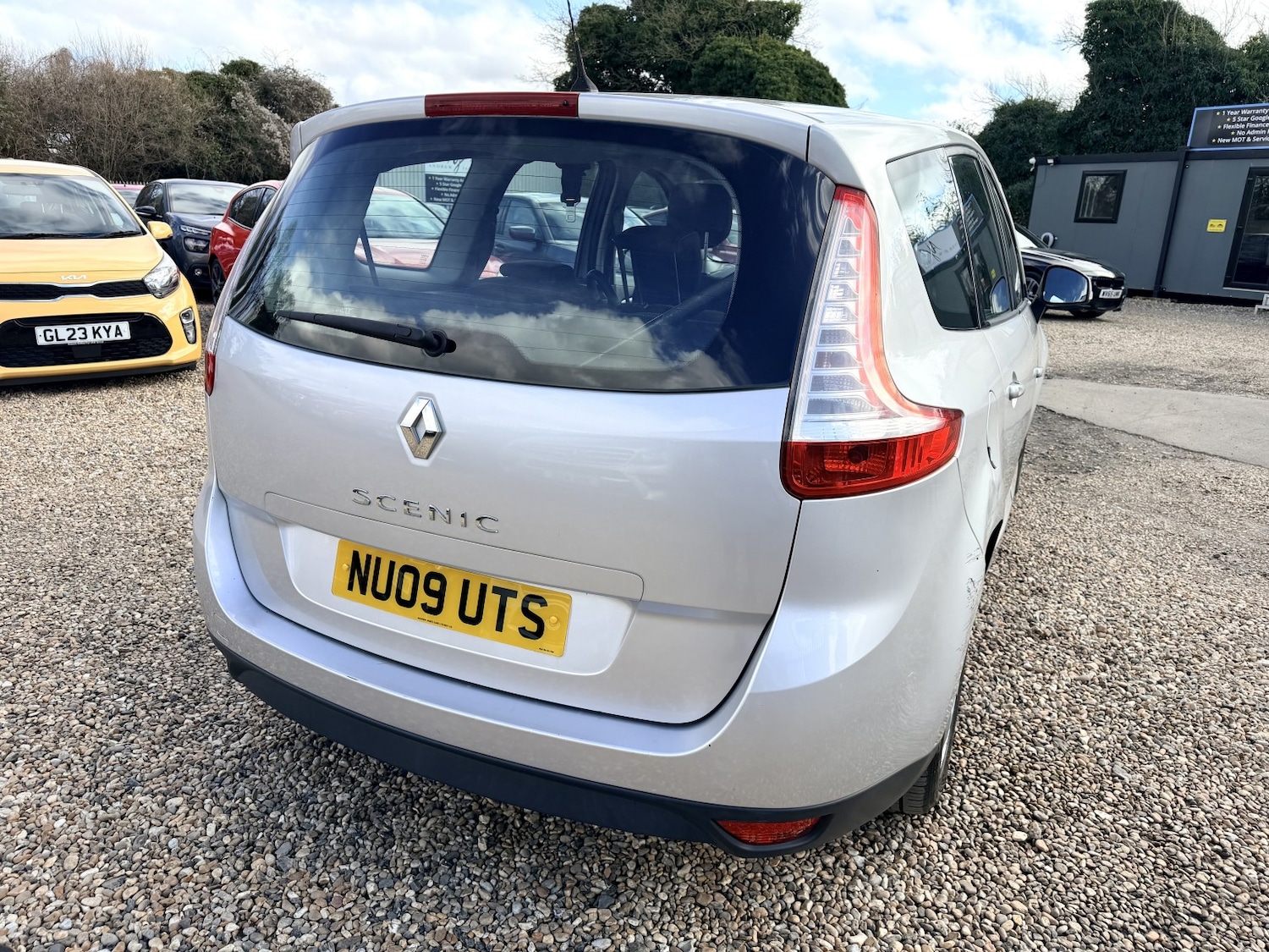 Used Renault Grand Scenic 2009 for sale - 77656173: Photo 5