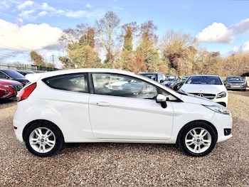 Used Ford Fiesta 2016 for sale - 77233786: Photo