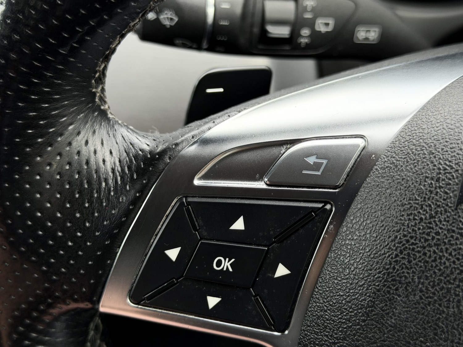 Used Mercedes-Benz M Class 2012 for sale - 77643804: Photo 27