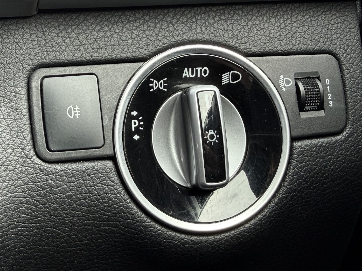 Used Mercedes-Benz M Class 2012 for sale - 77643804: Photo 30