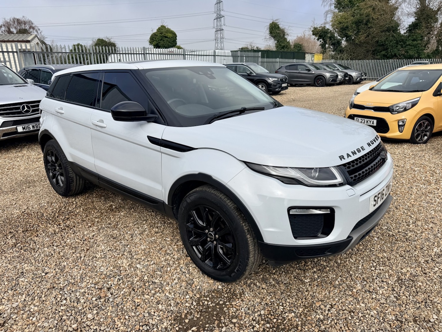 Used Land Rover Range Rover Evoque 2016 for sale - 77813142: Photo 2