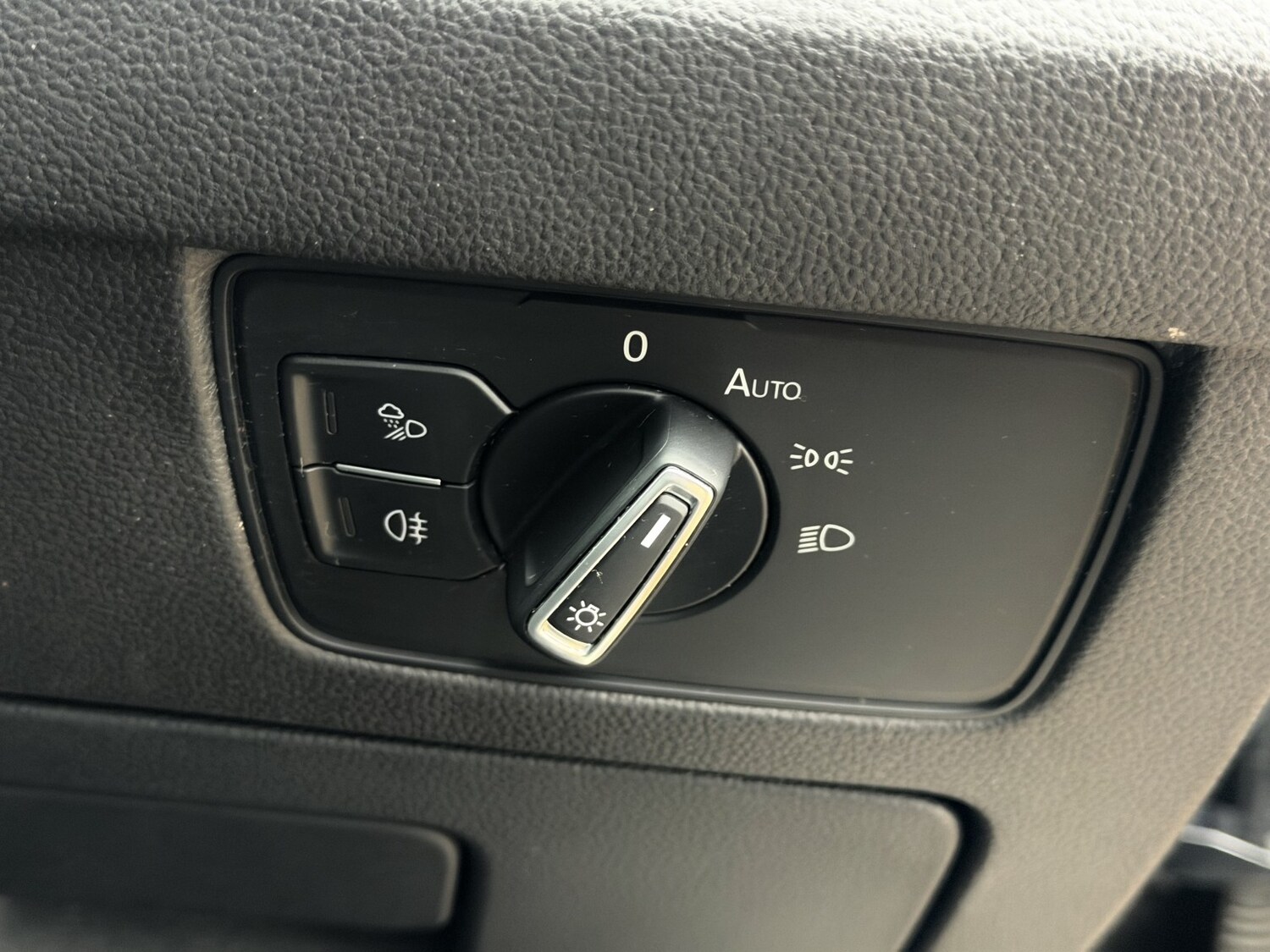 Used Volkswagen Arteon 2017 for sale - 77609974: Photo 30