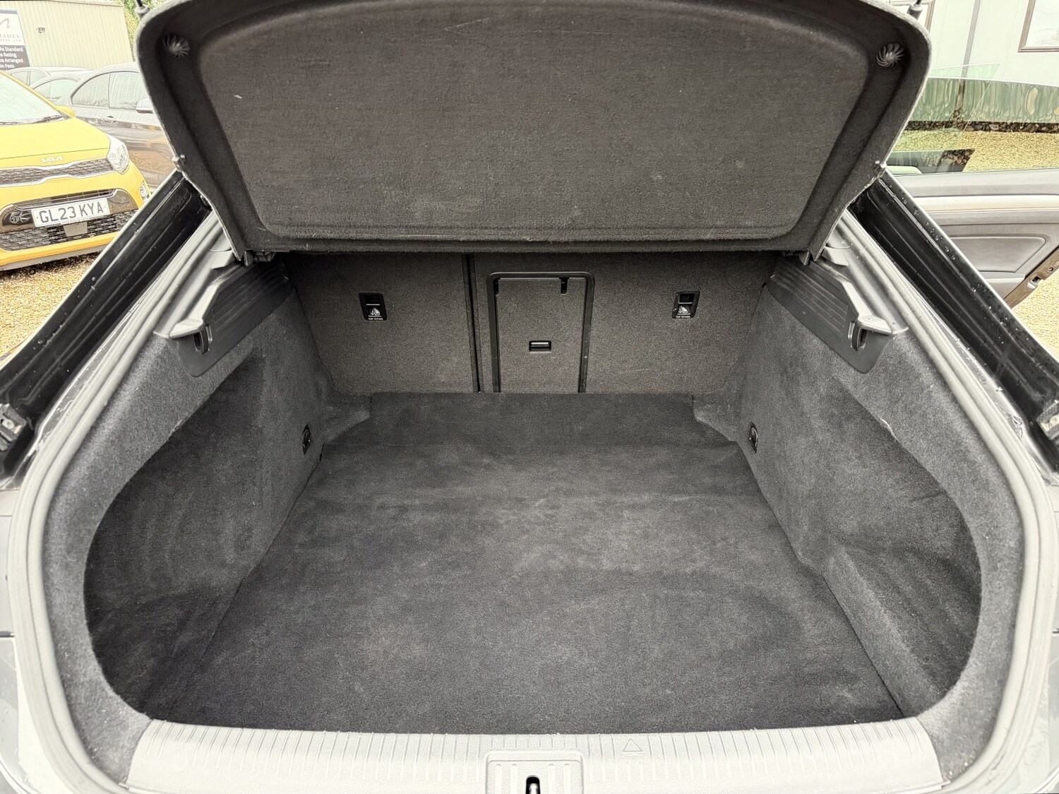 Used Volkswagen Arteon 2017 for sale - 77609974: Photo 33