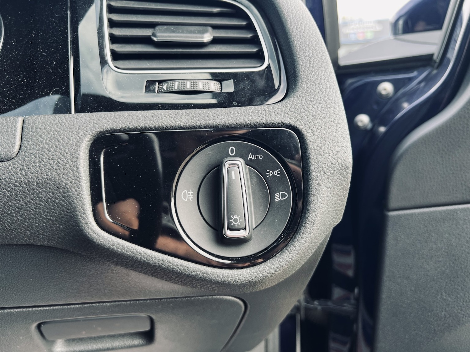 Used Volkswagen Golf 2018 for sale - 78168899: Photo 28