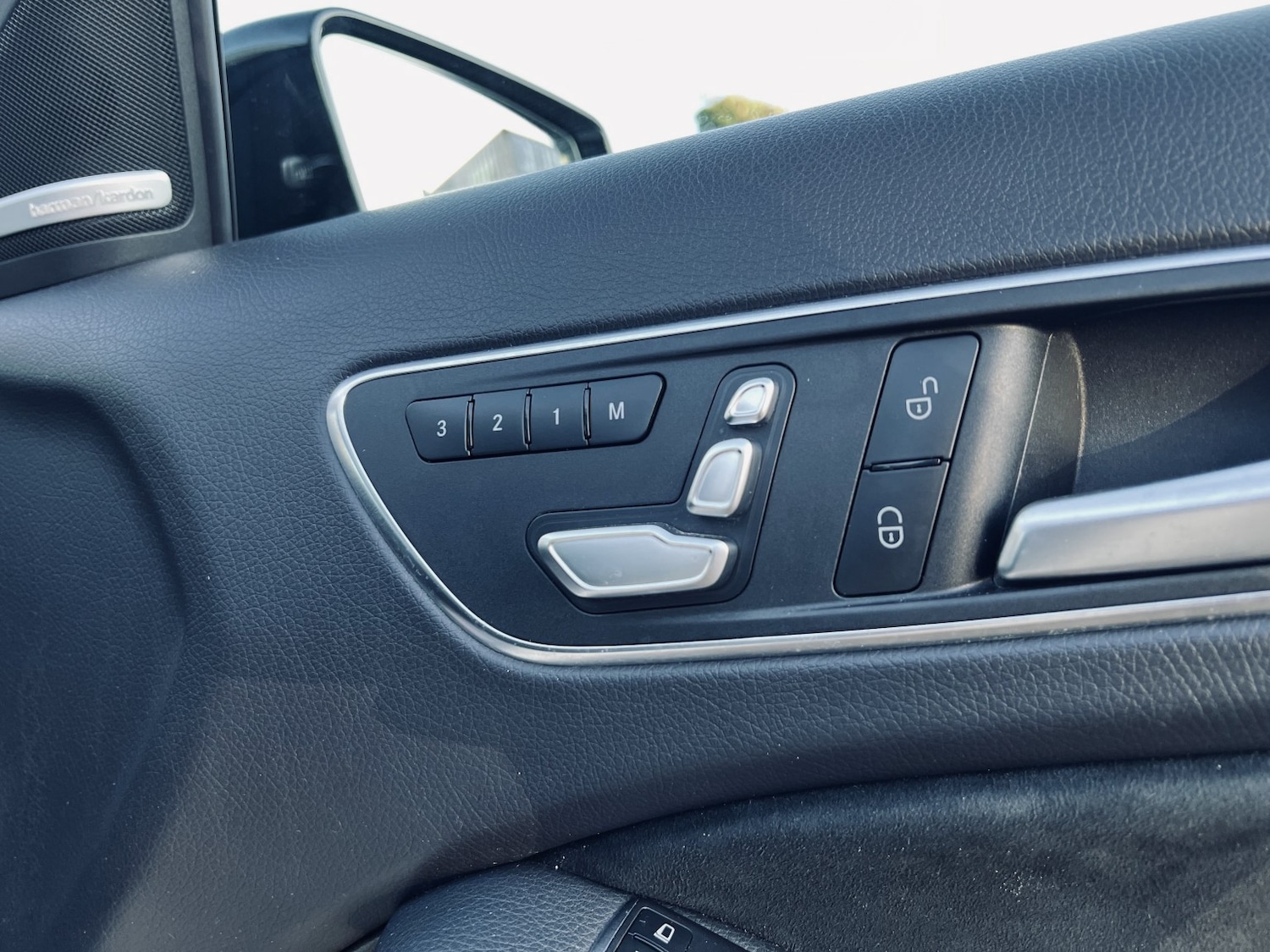 Used Mercedes-Benz A-Class 2017 for sale - 76716164: Photo 20