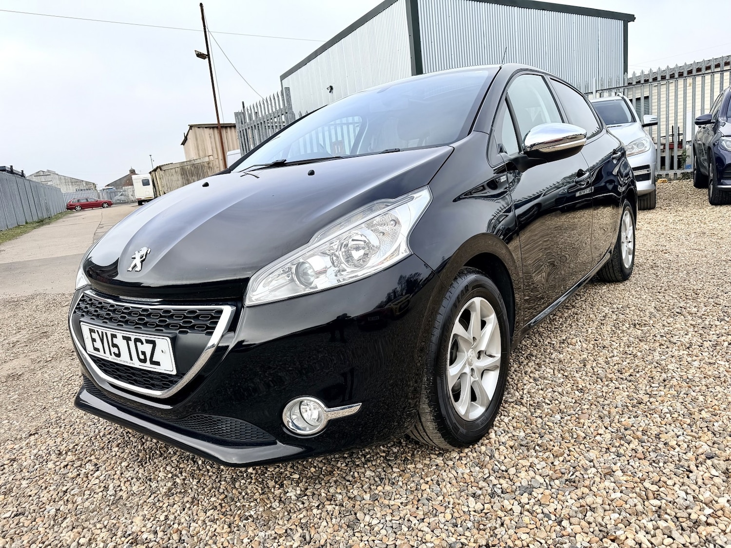 Used Peugeot 208 2015 for sale - 77968739: Photo 11