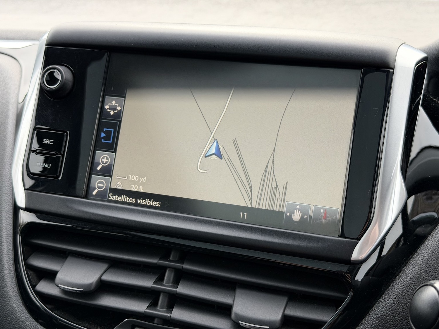 Used Peugeot 208 2015 for sale - 77968739: Photo 19