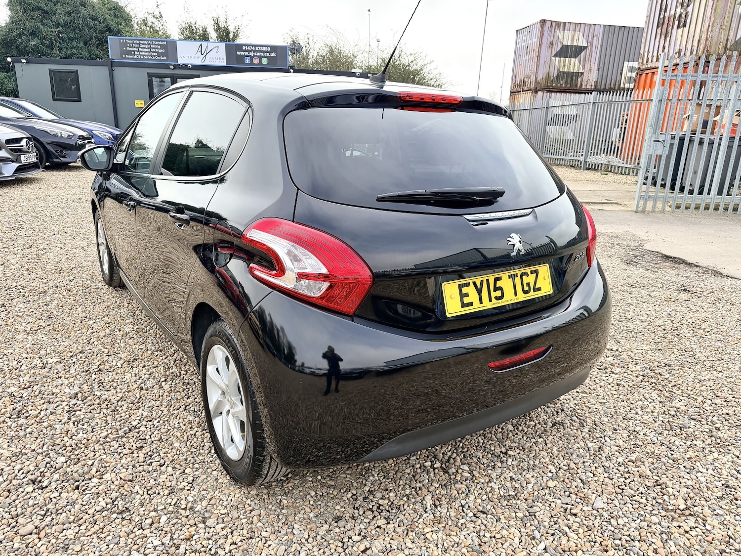 Used Peugeot 208 2015 for sale - 77968739: Photo 8