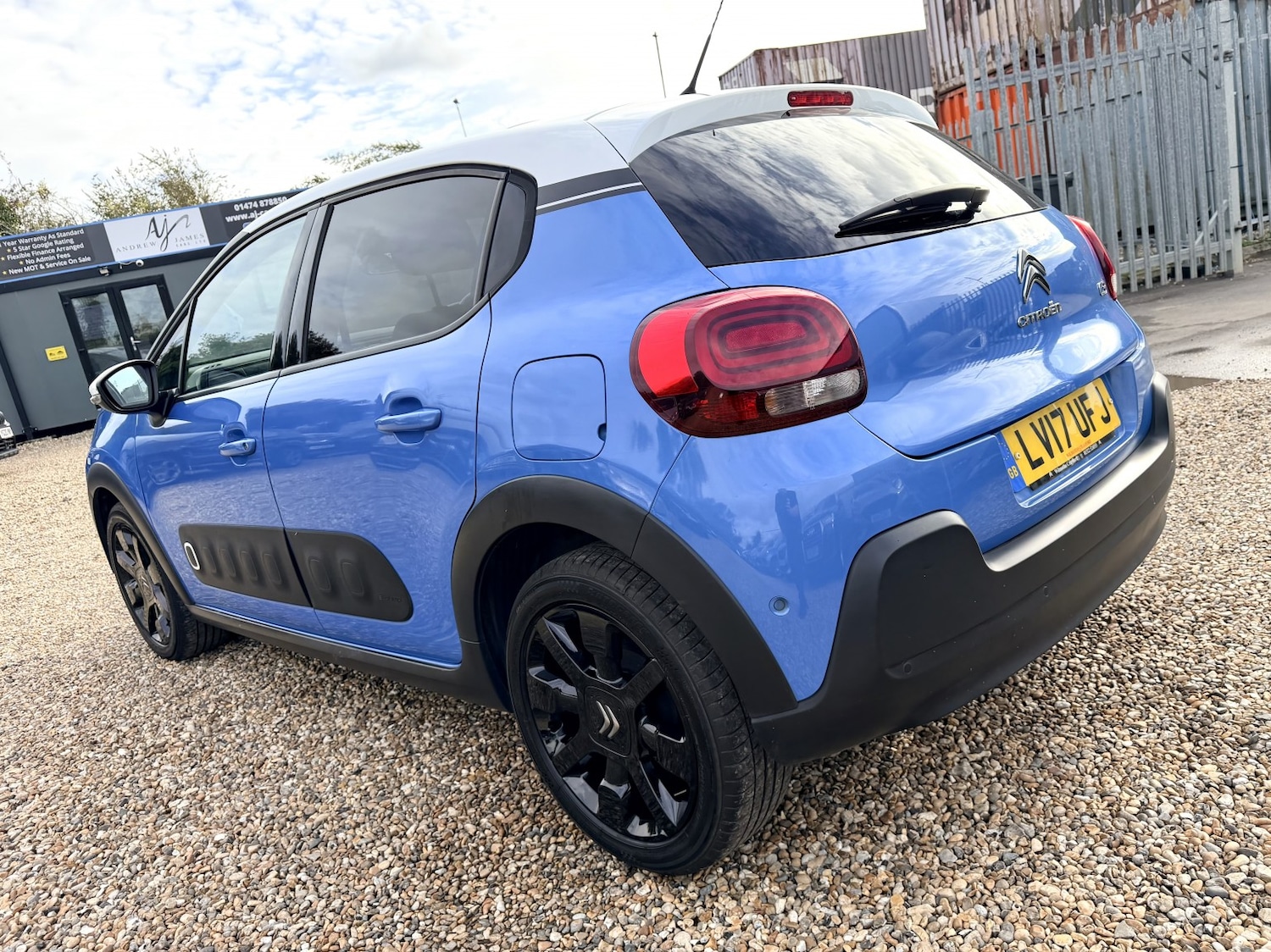 Used Citroen C3 2017 for sale - 76716176: Photo 10
