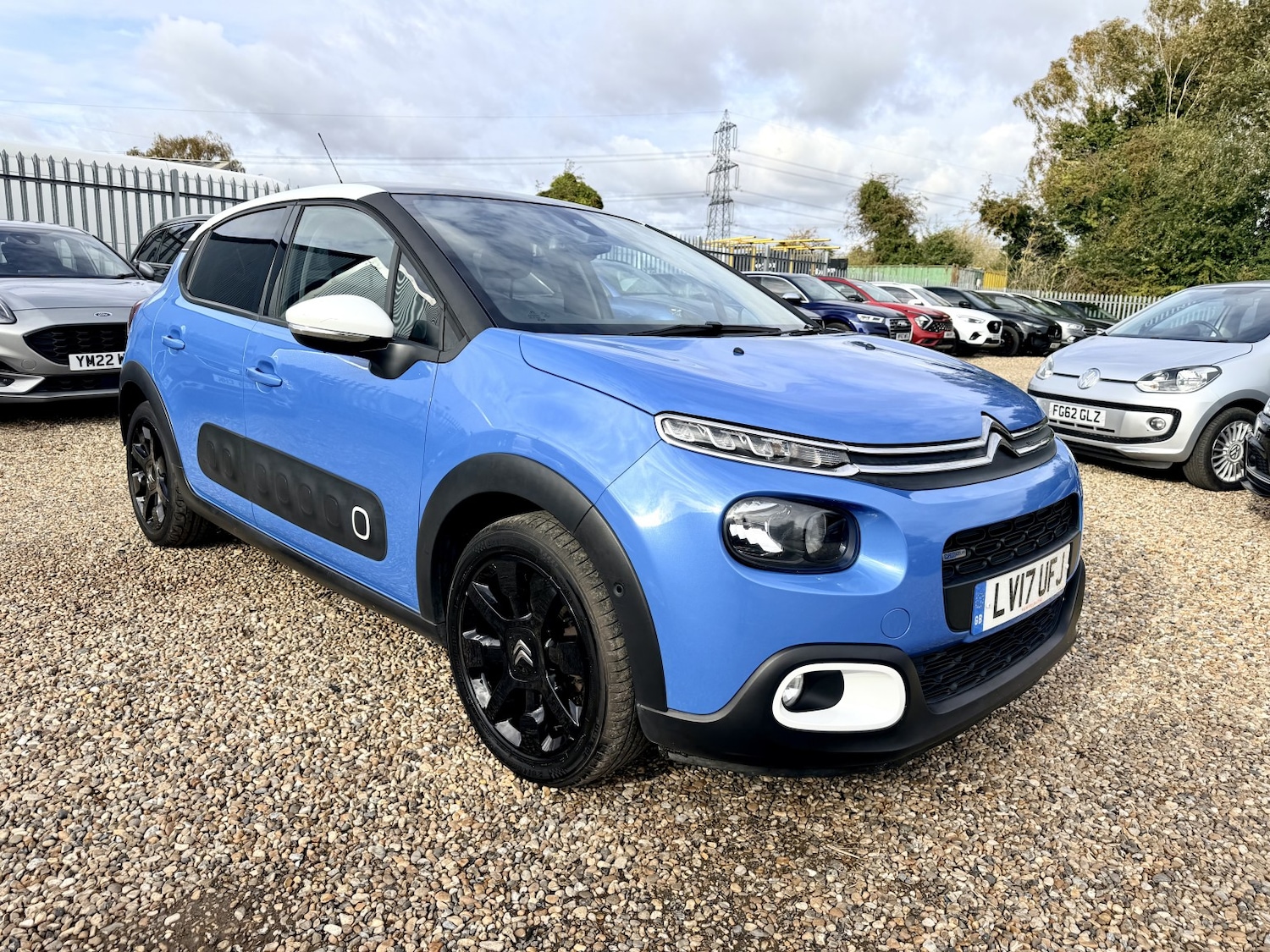 Used Citroen C3 2017 for sale - 76716176: Photo 2