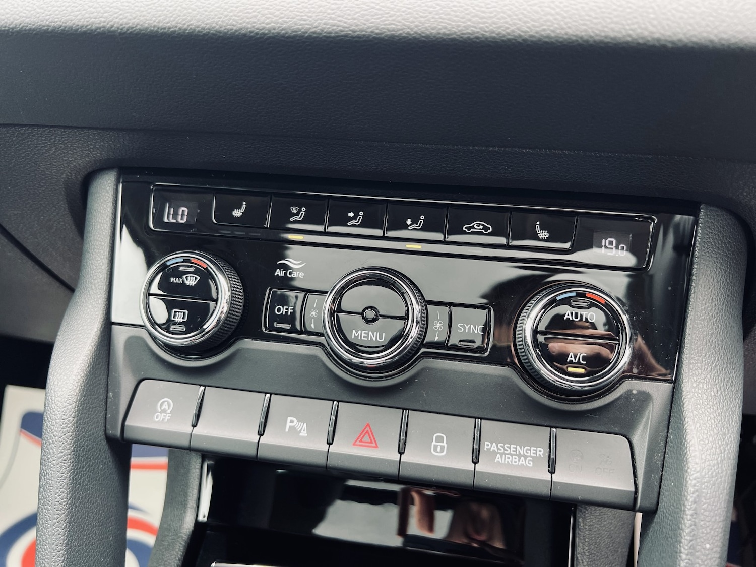 Used Skoda Karoq 2018 for sale - 78168880: Photo 21