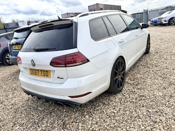 Used Volkswagen Golf 2017 for sale - 77881073: Photo