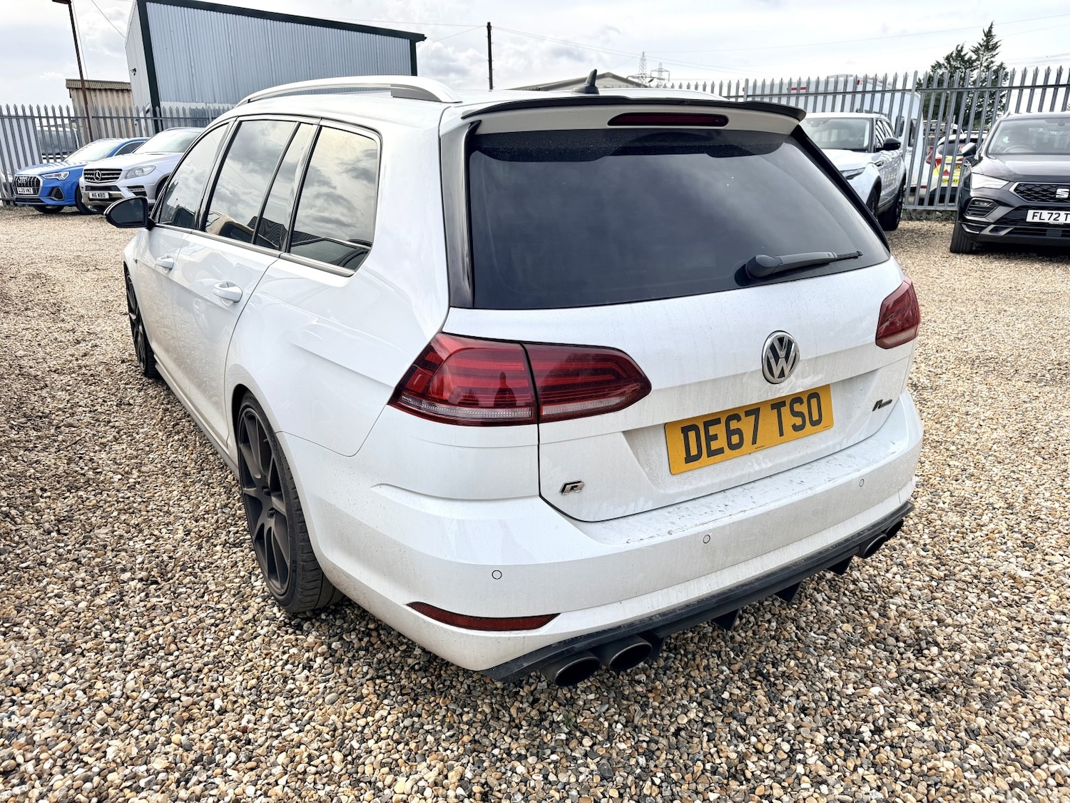 Used Volkswagen Golf 2017 for sale - 77881073: Photo 7