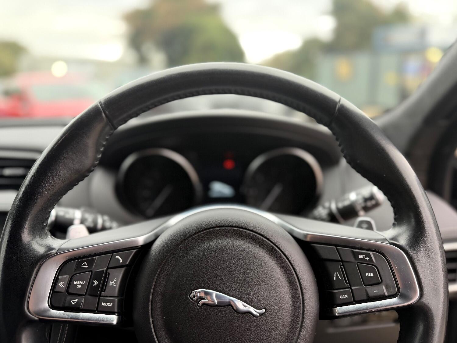 Used Jaguar F-Pace 2019 for sale - 76716158: Photo 24