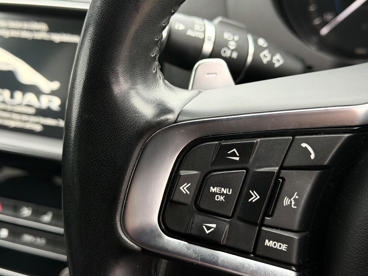 Used Jaguar F-Pace 2019 for sale - 76716158: Photo 29