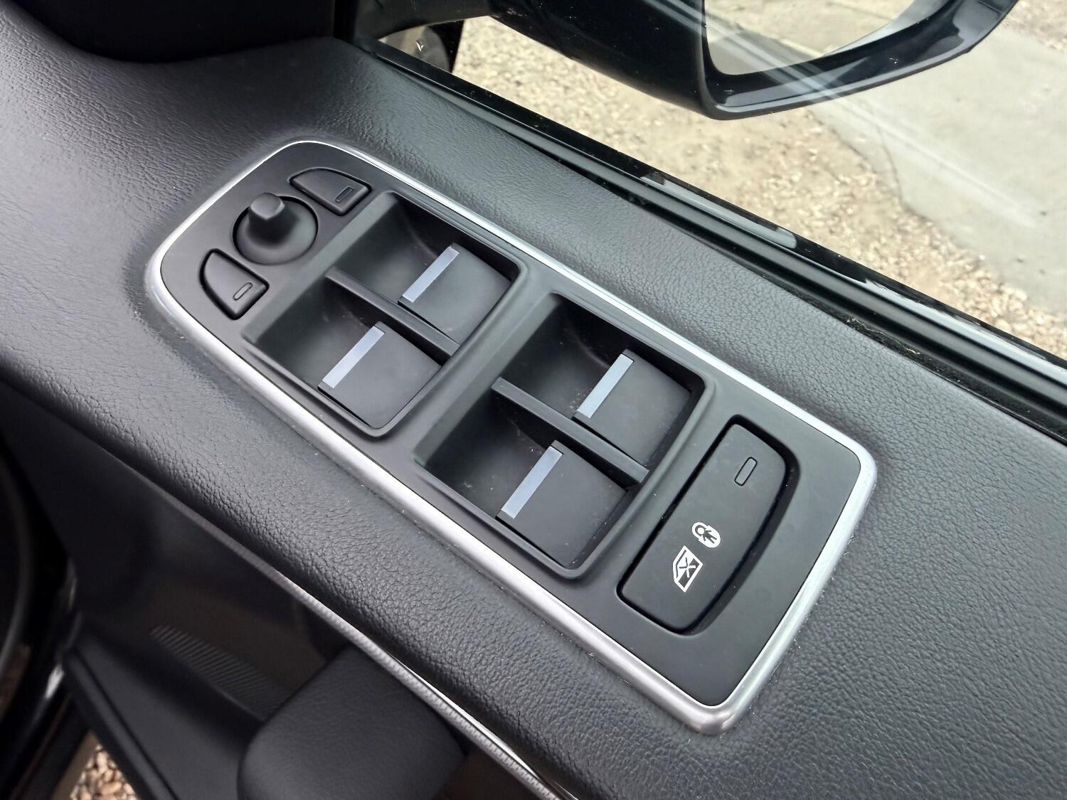 Used Jaguar F-Pace 2019 for sale - 76716158: Photo 31