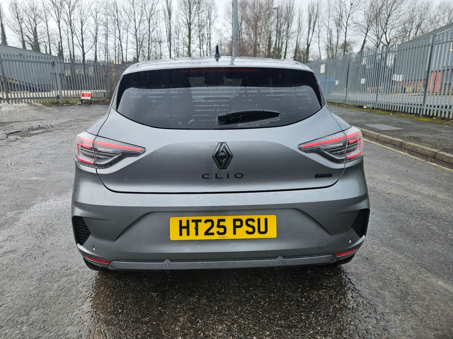 Used Renault Clio 2025 for sale - 77688960: Photo 11