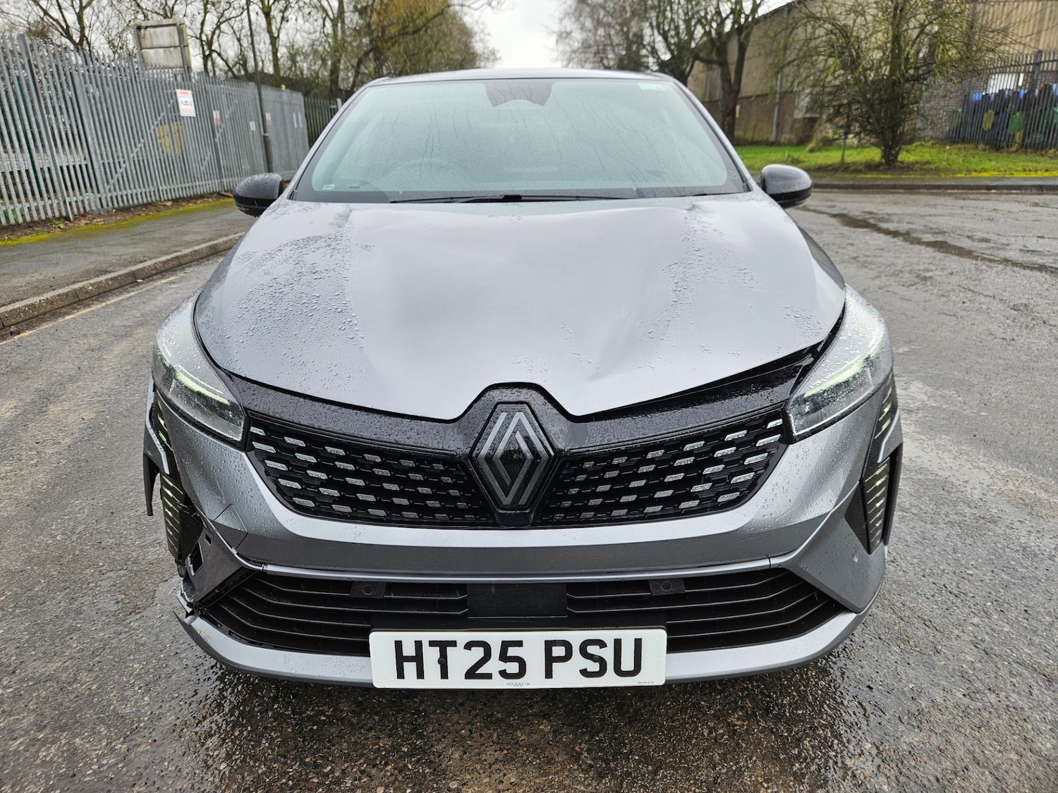 Used Renault Clio 2025 for sale - 77688960: Photo 14