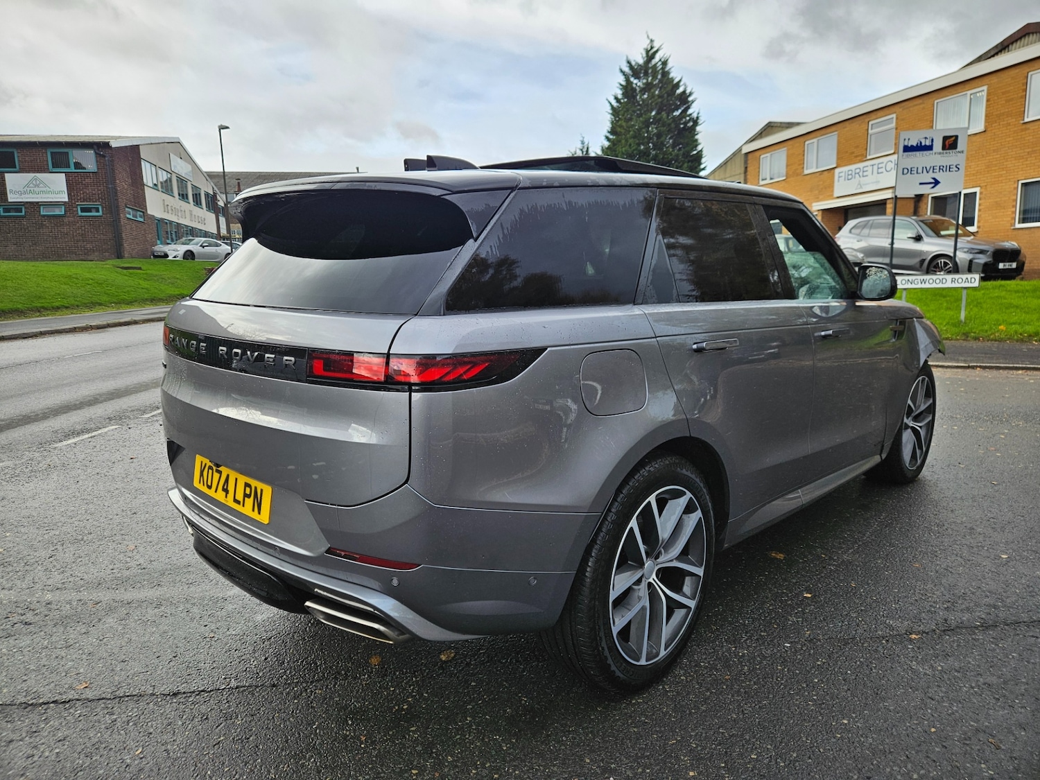 Used Land Rover Range Rover Sport 2025 for sale - 76382606: Photo 3