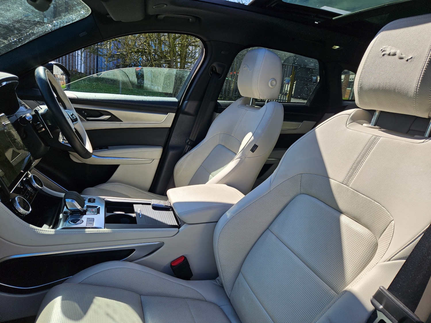 Used Jaguar F-Pace 2024 for sale - 78025524: Photo 3