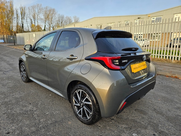 Used Toyota Yaris 2021 for sale - 72883880: Photo 1