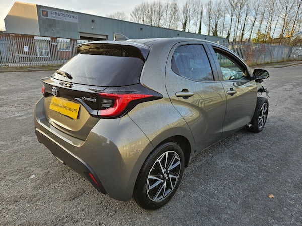 Used Toyota Yaris 2021 for sale - 72883880: Photo 3