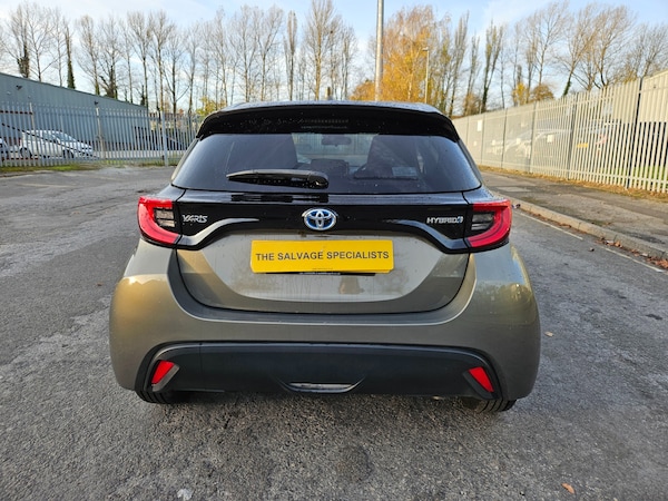Used Toyota Yaris 2021 for sale - 72883880: Photo 7