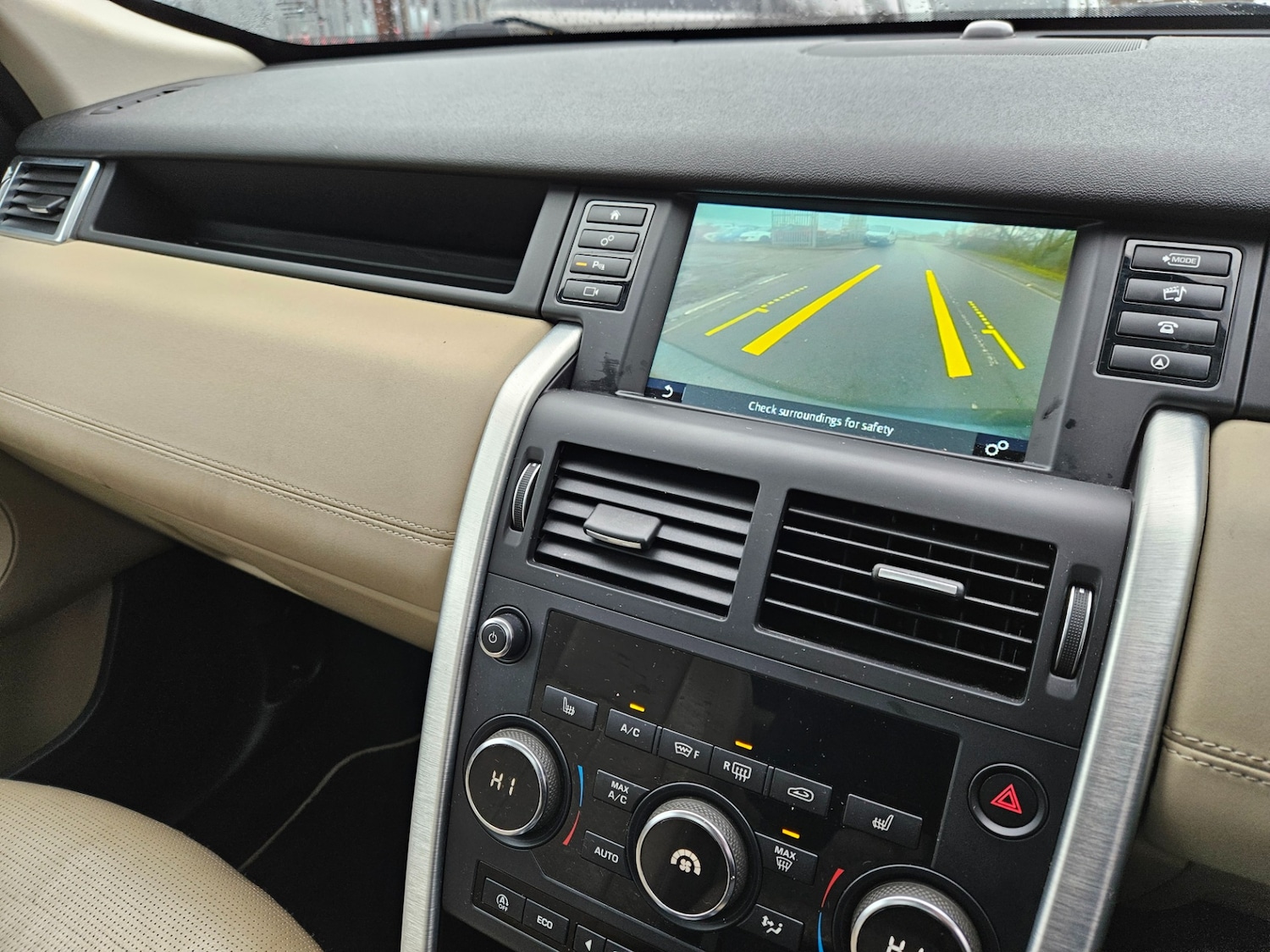 Used Land Rover Discovery Sport 2017 for sale - 77005643: Photo 20